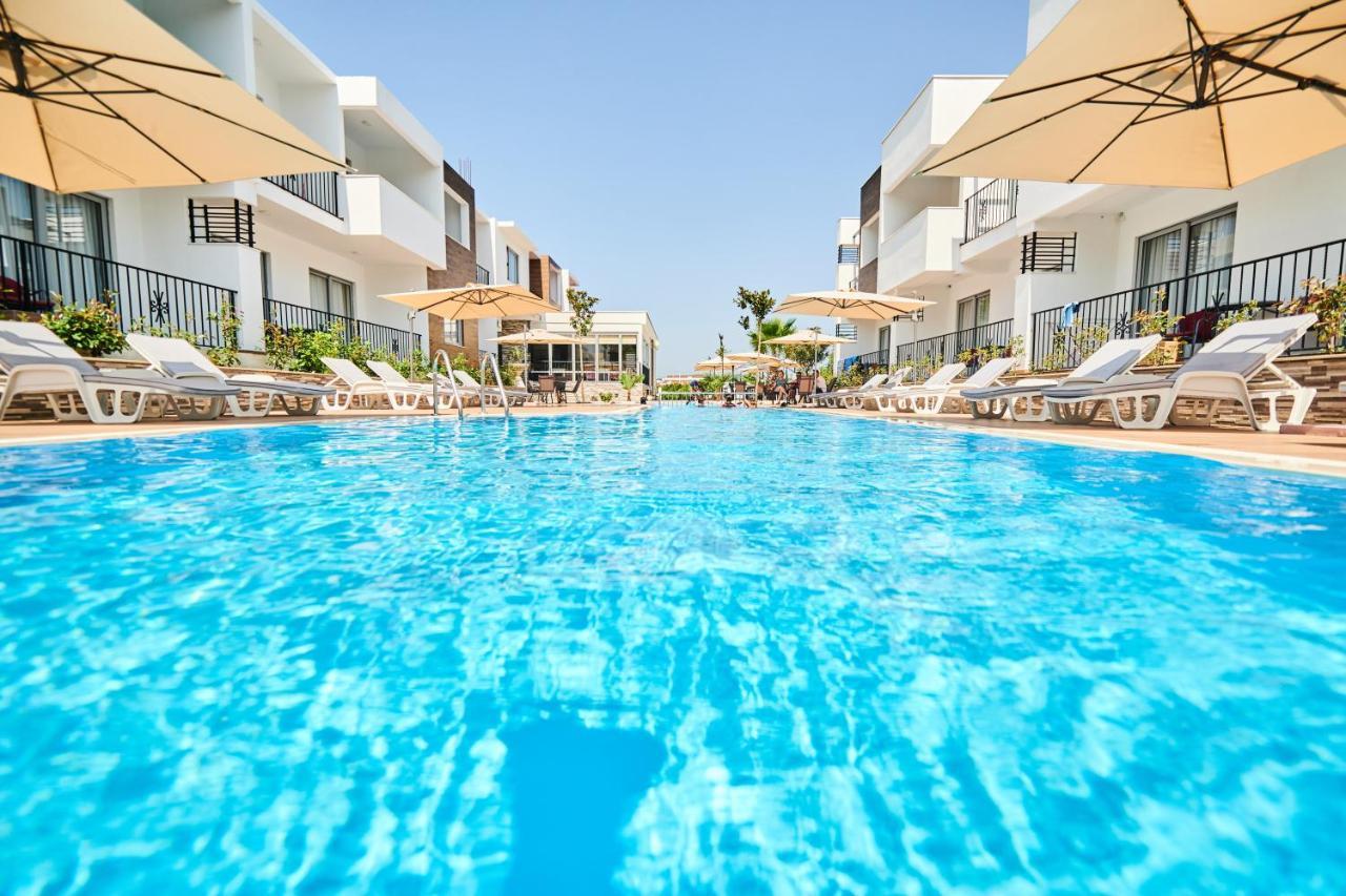 Hotel Halibas อุลซิน ภายนอก รูปภาพ